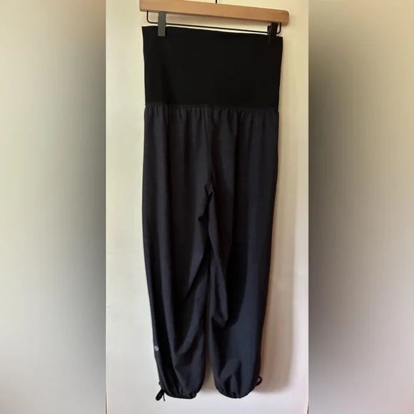 Lululemon Om Pant Commuter Denim Black / Black (Gray/Black) - Picture 8 of 15